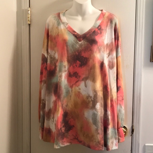 (2X) Plus Size Rainbow Tie Dye Sweater - Picture 4 of 5